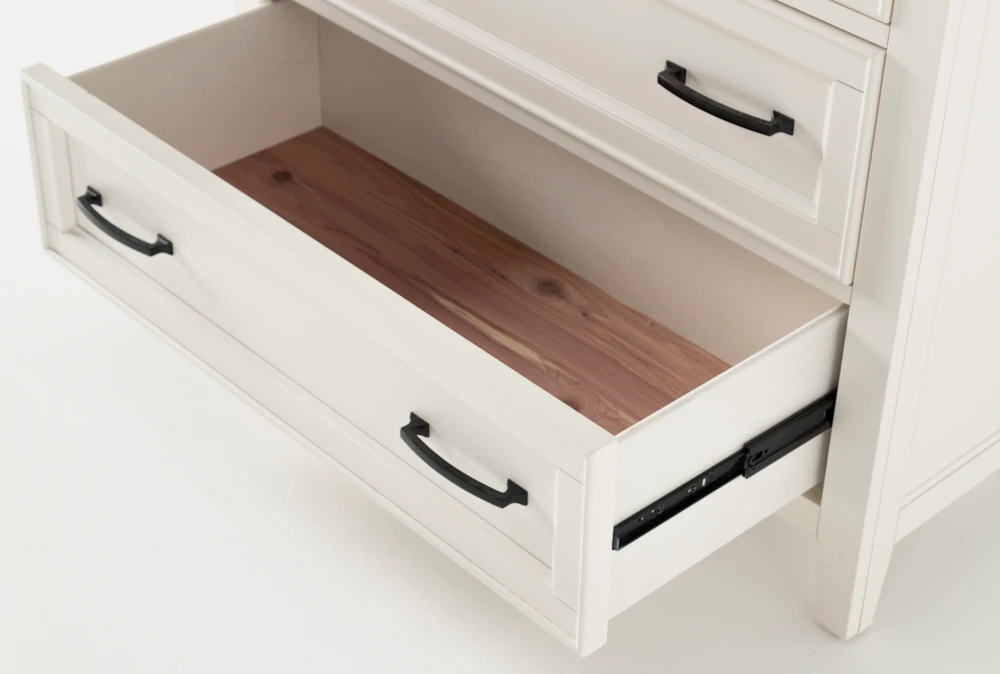 Presby White Chest Of Drawers - Image 4