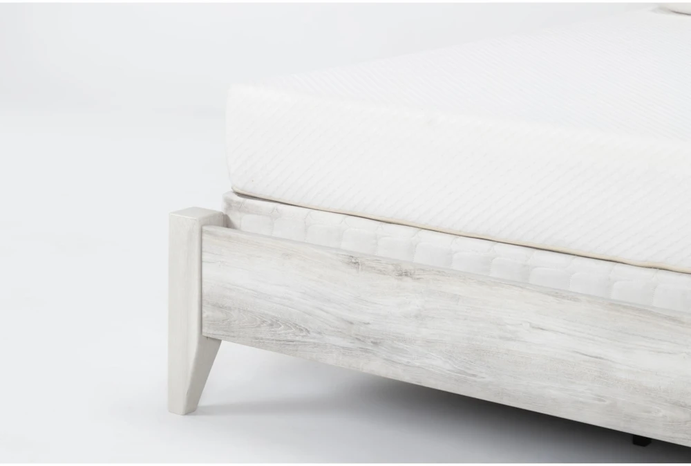 Baylie White Queen Panel Bed - Image 5