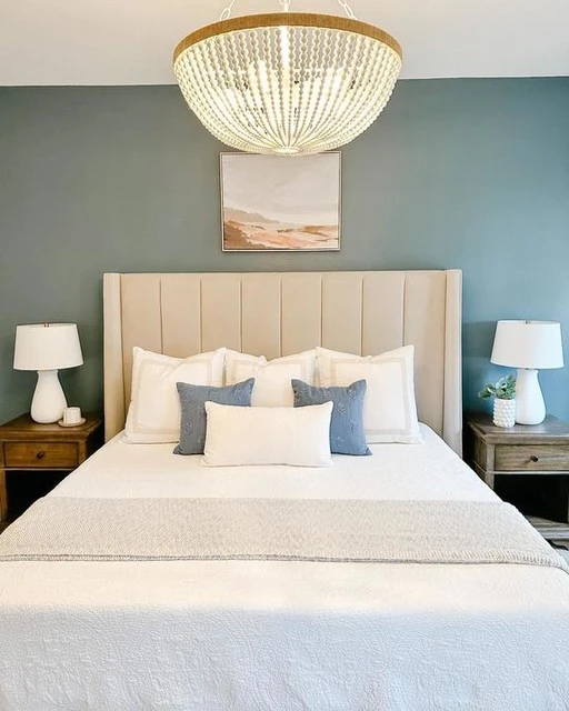 Topanga Grey Queen Velvet Upholstered Panel Bed - Image 10